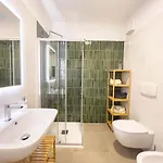 Verdemare 309 Tirabora Short Rent Триест